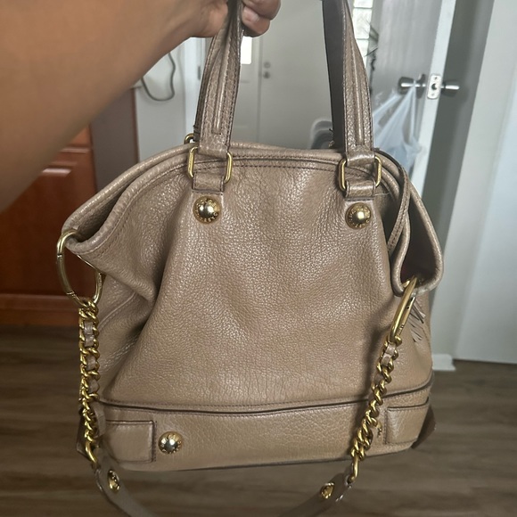 Beautiful Dolce & Gabbana Handbag - Picture 3 of 7